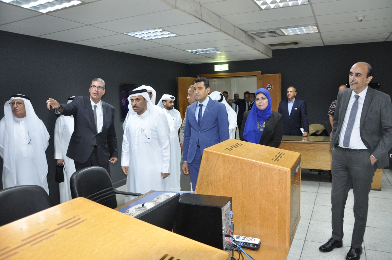 زيارة وزير الإعلام البحريني لـ مدينة الانتاج الاعلامي (4)