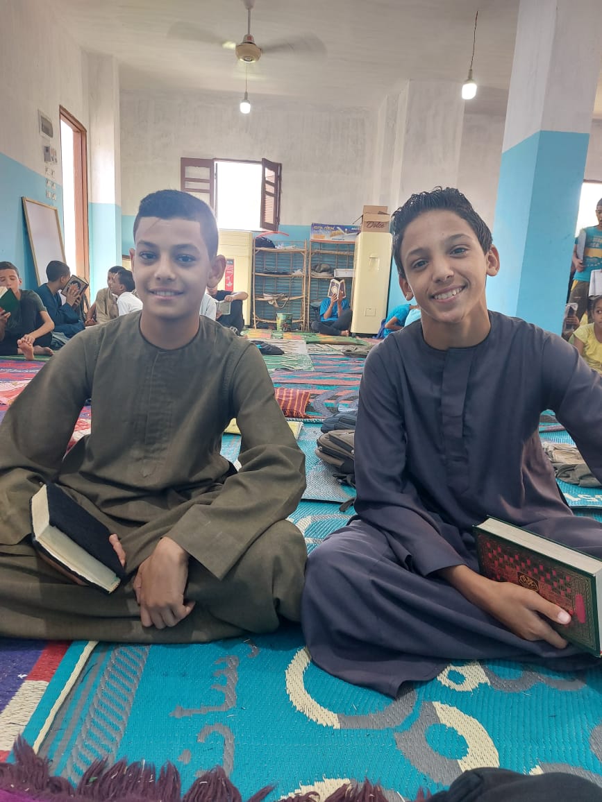 الطالبين من حفظة القرآن الكريم كاملاً غرب الأقصر