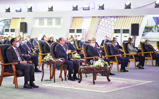 الرئيس عبد الفتاح السيسى  يشهد افتتاح المنطقه الاستثماريه (11)