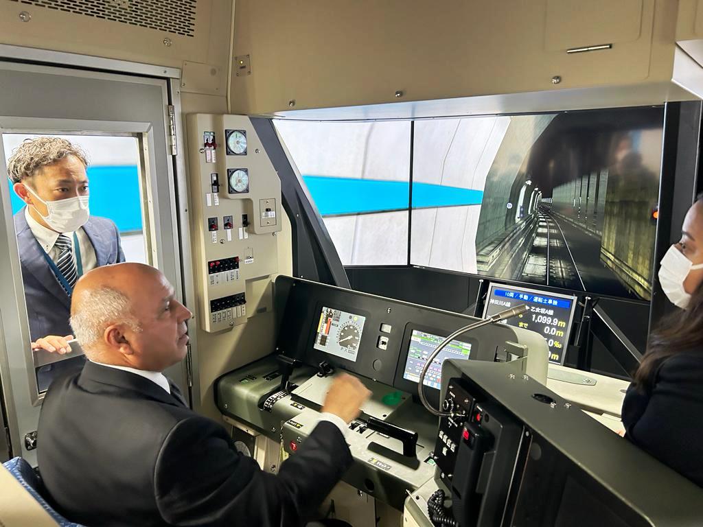 المهندس كامل الوزير وزير النقل، خلال زيارته لدوله اليابان (6)