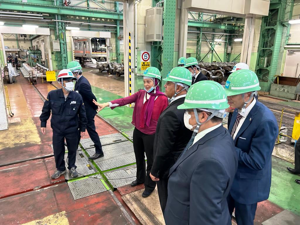 المهندس كامل الوزير وزير النقل، خلال زيارته لدوله اليابان (1)