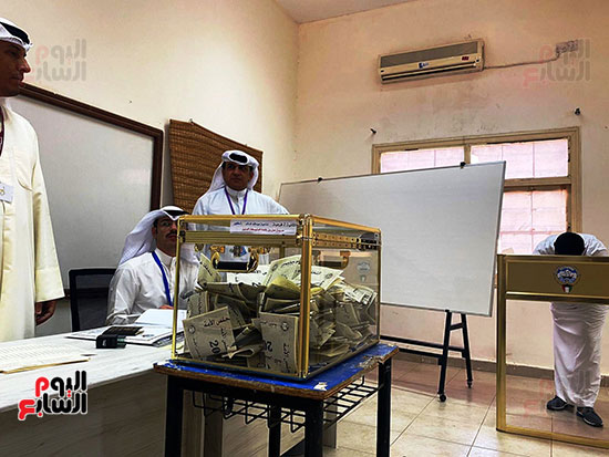 الساعات الأولى لانتخابات مجلس الأمة الكويتى (16)