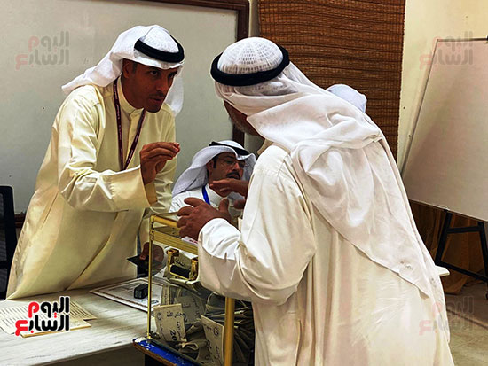 الساعات الأولى لانتخابات مجلس الأمة الكويتى (17)