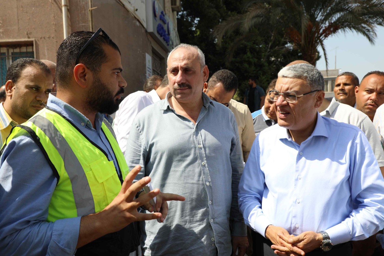 محافظ المنيا يتابع أعمال إنشاء مستشفى بني مزار (3)