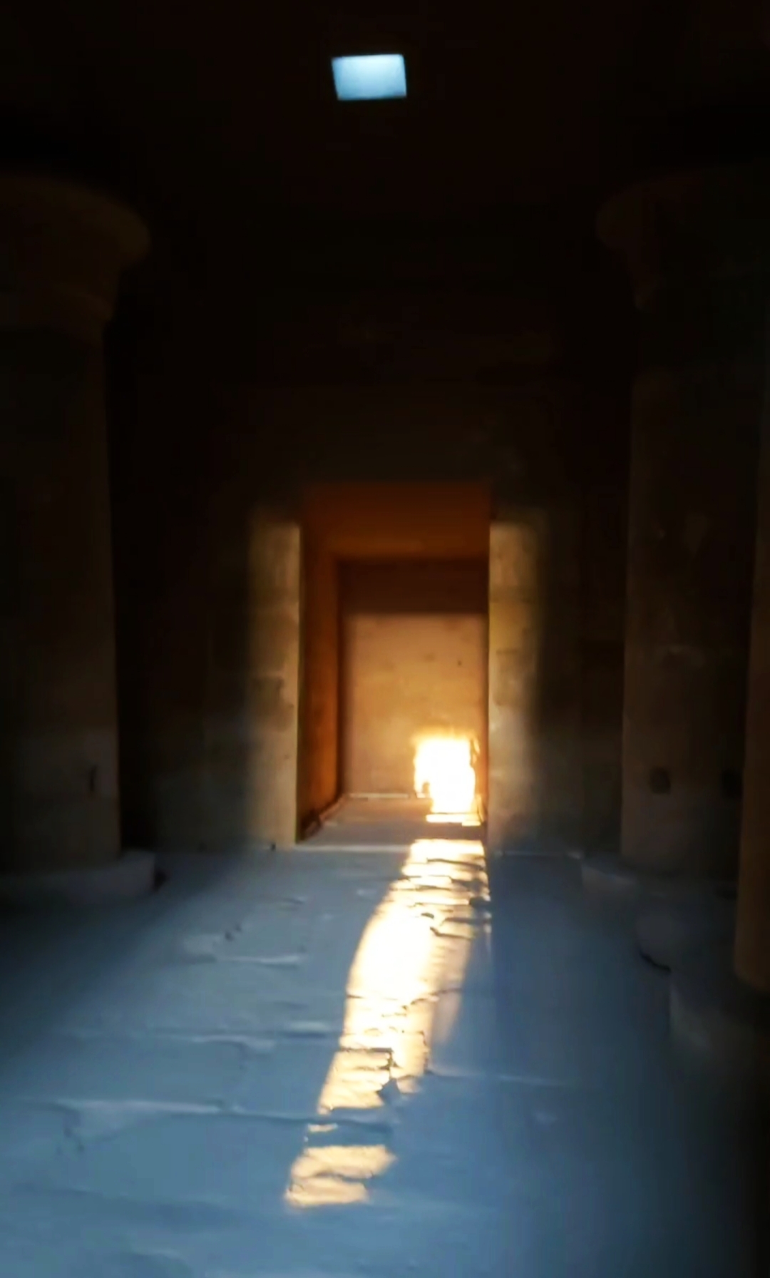البحوث الفلكية ترصد ظاهرة تعامد الشمس على قدس الأقداس بمعبد هيبس بالوادى الجديد (2)