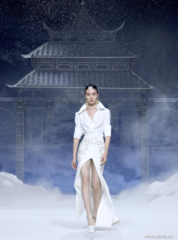 اسبوع الموضة فى بكين (10)