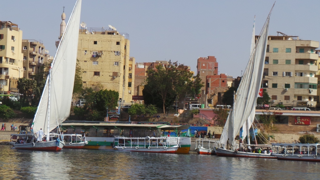 المراكب فى النيل بأسوان