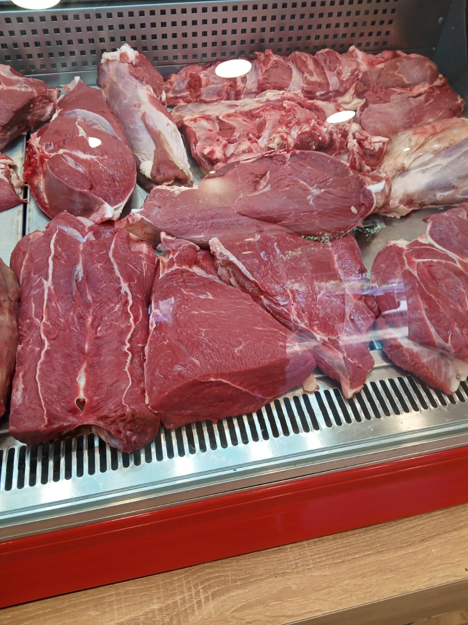 اسعار اللحوم البلدى بمنافذ المجمعات الاستهلاكية