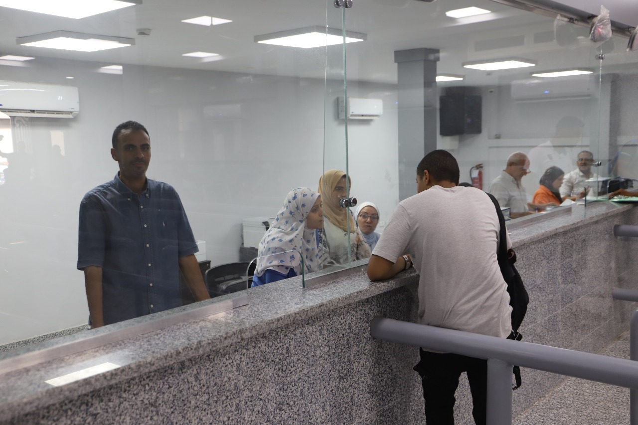 سير العمل بوحدة خدمات العمالة المصرية بالخارج (5)