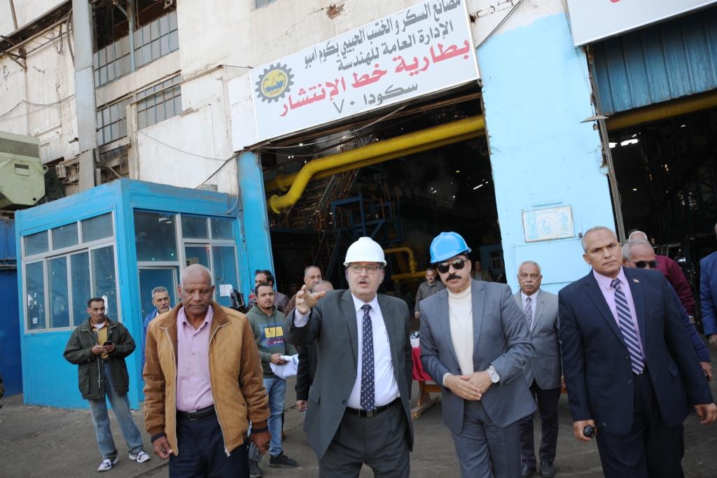 جانب من جولة محافظ أسوان جانب من جولة محافظ أسوان