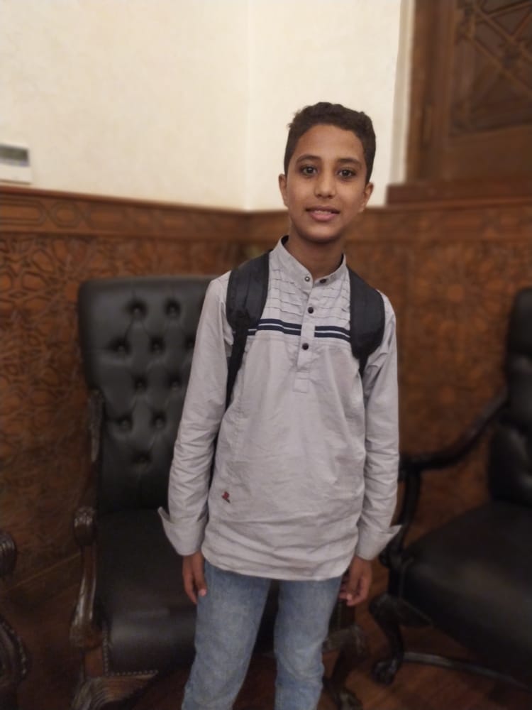 الطفل سالم إبراهيم 12 عاما  (4)