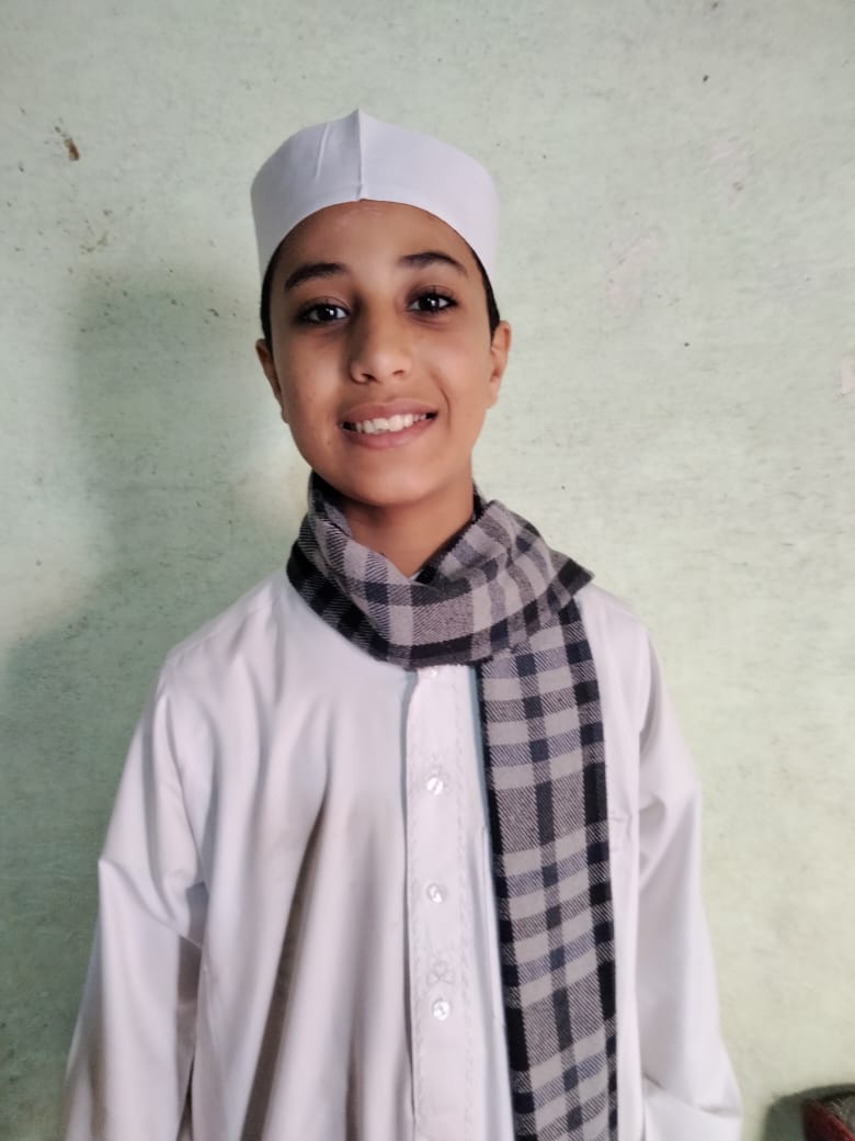 الطفل سالم إبراهيم 12 عاما  (1)