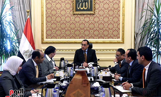 رئيس الوزراء يتابع جهود وزارة البيئة لدعم مناخ الاستثمار فى مصر (1)