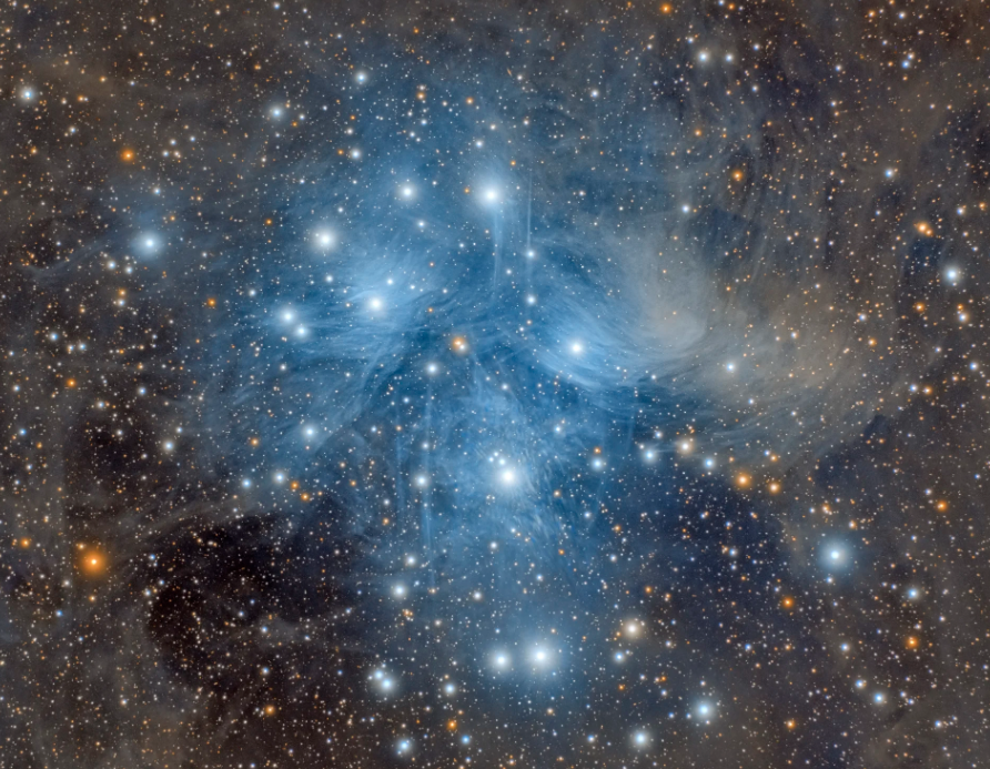 مشهد للعنقود النجمي المعروف باسم الثريا