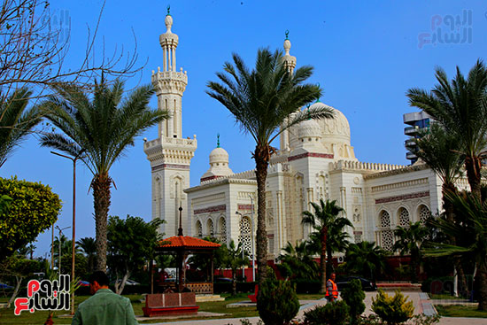 مسجد السلام تحفة معمارية حديثة ببورسعيد (16)