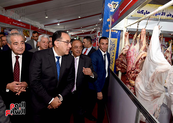 رئيس الوزراء يفتتح معرض أهلا رمضان (16)