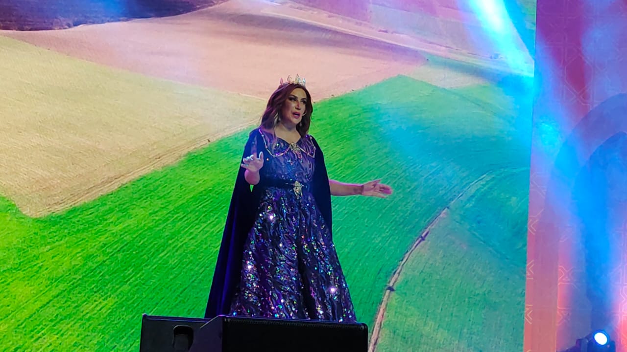 حفل ختام مهرجان المسرح العربي يبدأ بأغنية للسبرانو المغربية سميرة القادري (1)