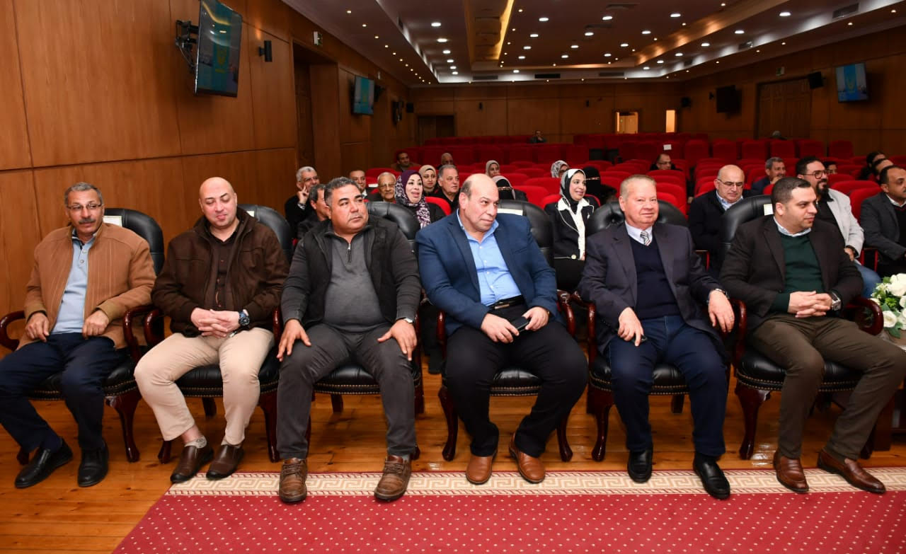 جانب من اجتماع محافظ بورسعيد مع مؤسسات المجتمع المدني