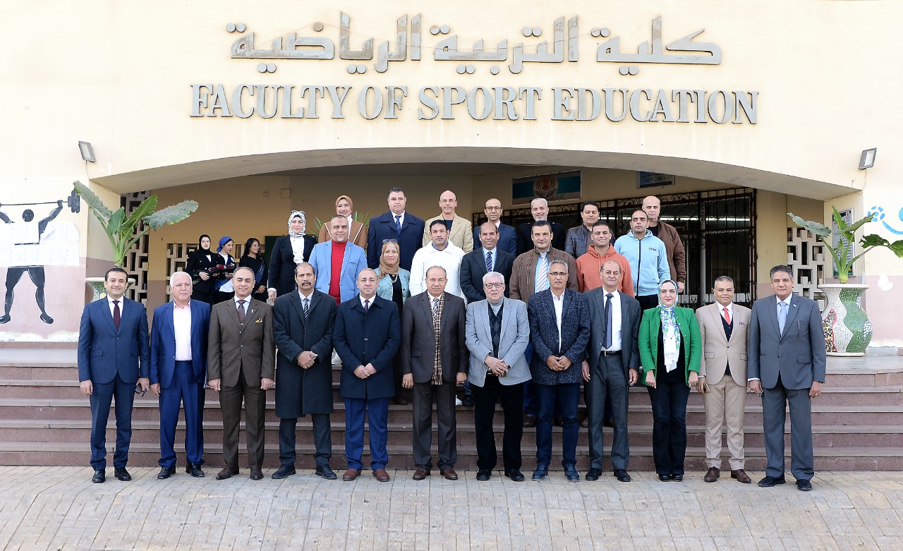 رئيس جامعة المنصورة يترأس مجلس كلية التربية الرياضية لإجراء تصويت على أعضاء لجنة اختيار العميد (2)