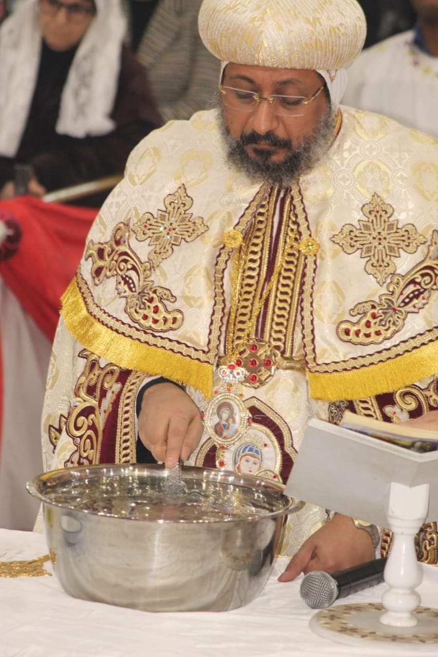 كنائس الوادى الجديد تحتفل بعيد الغطاس (4)