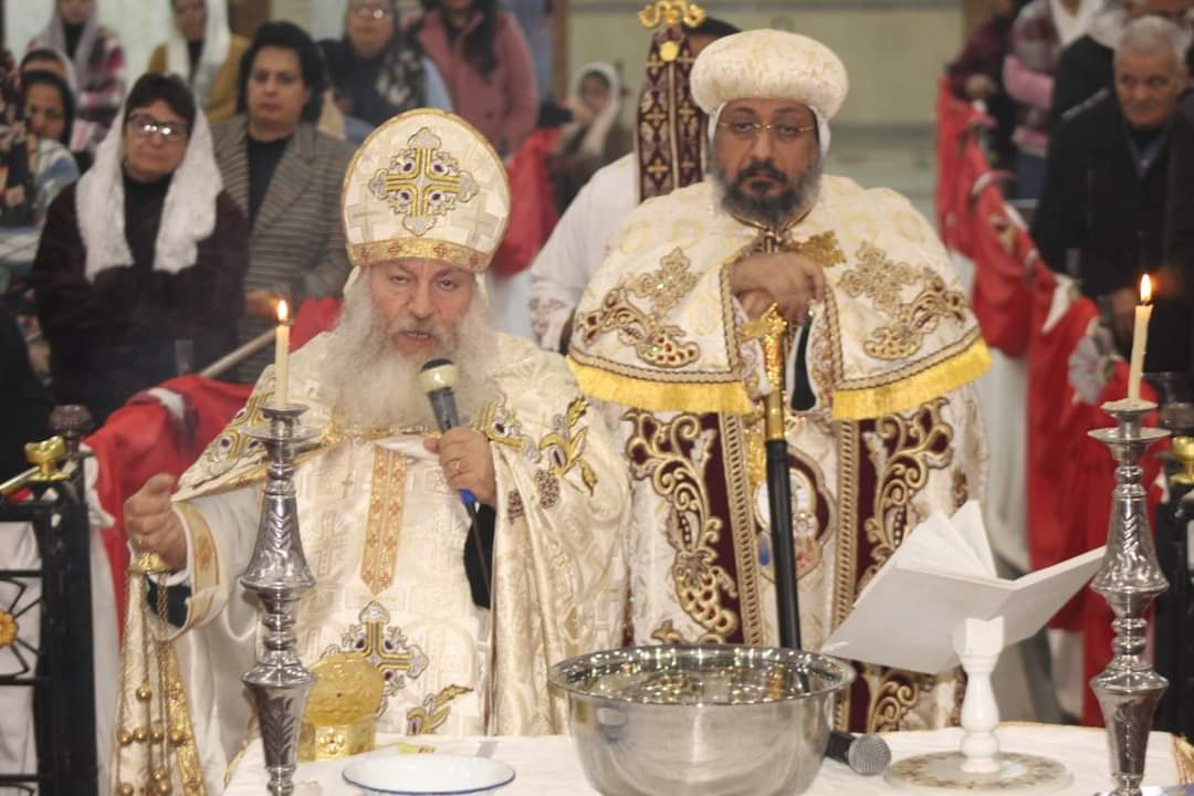 كنائس الوادى الجديد تحتفل بعيد الغطاس (13)
