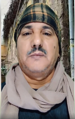 كمال مصطفي معلم اللغة الإنجليزية