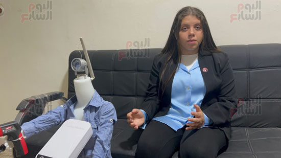 طالبة-بالإسكندرية-تبتكر-أول-روبوت-يساعد-بتنفيذ-الإجراءات-الاحترازية-(4)