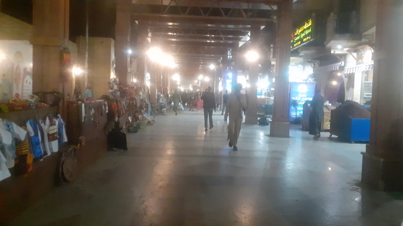 سوق أسوان السياحي (11)