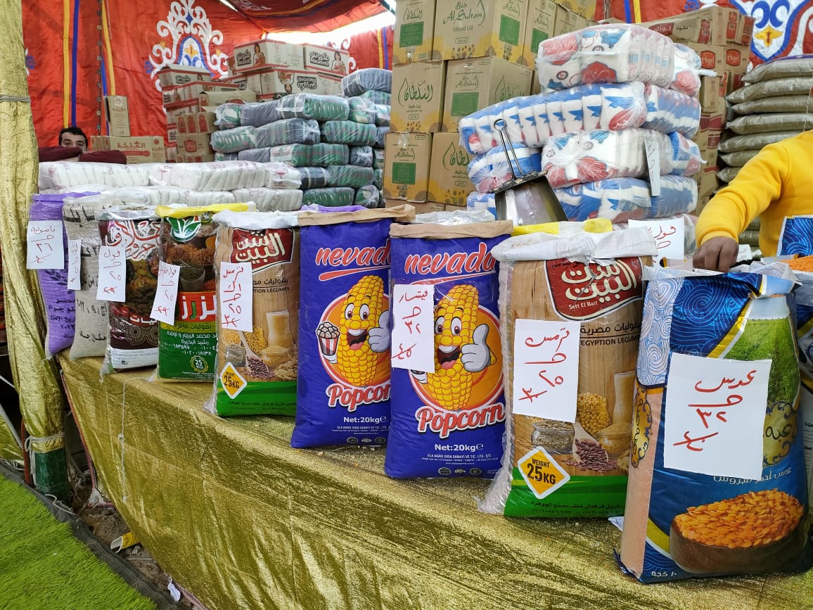 افتتاح معرض أهلا رمضان للسلع الغذائية المخفضة  (2)