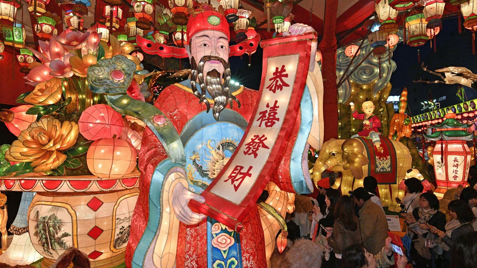 احتفالات عام الارنب وسط التقاليد الصينية