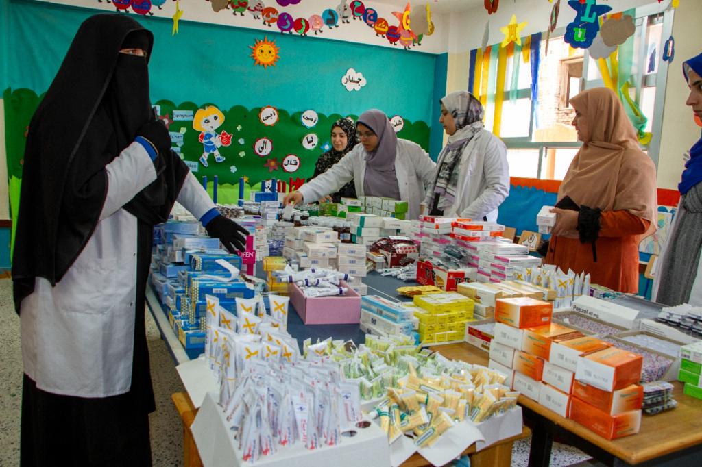 تقديم الرعاية الطبية لـ 1129 بقافلة جامعة طنطا بمركز السنطة (4)