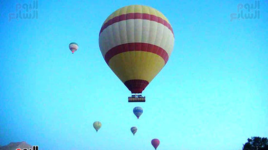 البالونات-الطائرة-تحلق-فى-سماء-الأقصر