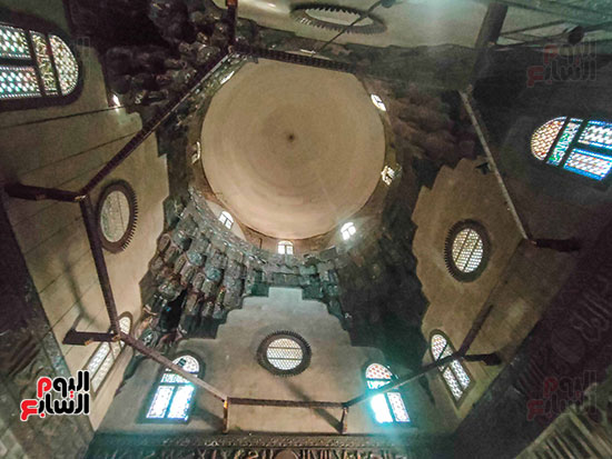 القبة الخشابية من داخل مسجد السلطان حسن