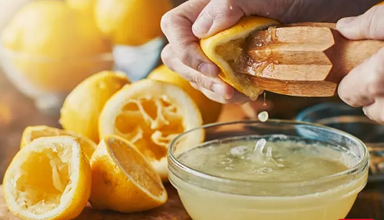 طرق طبيعية لتفتيح المناطق الداكنة