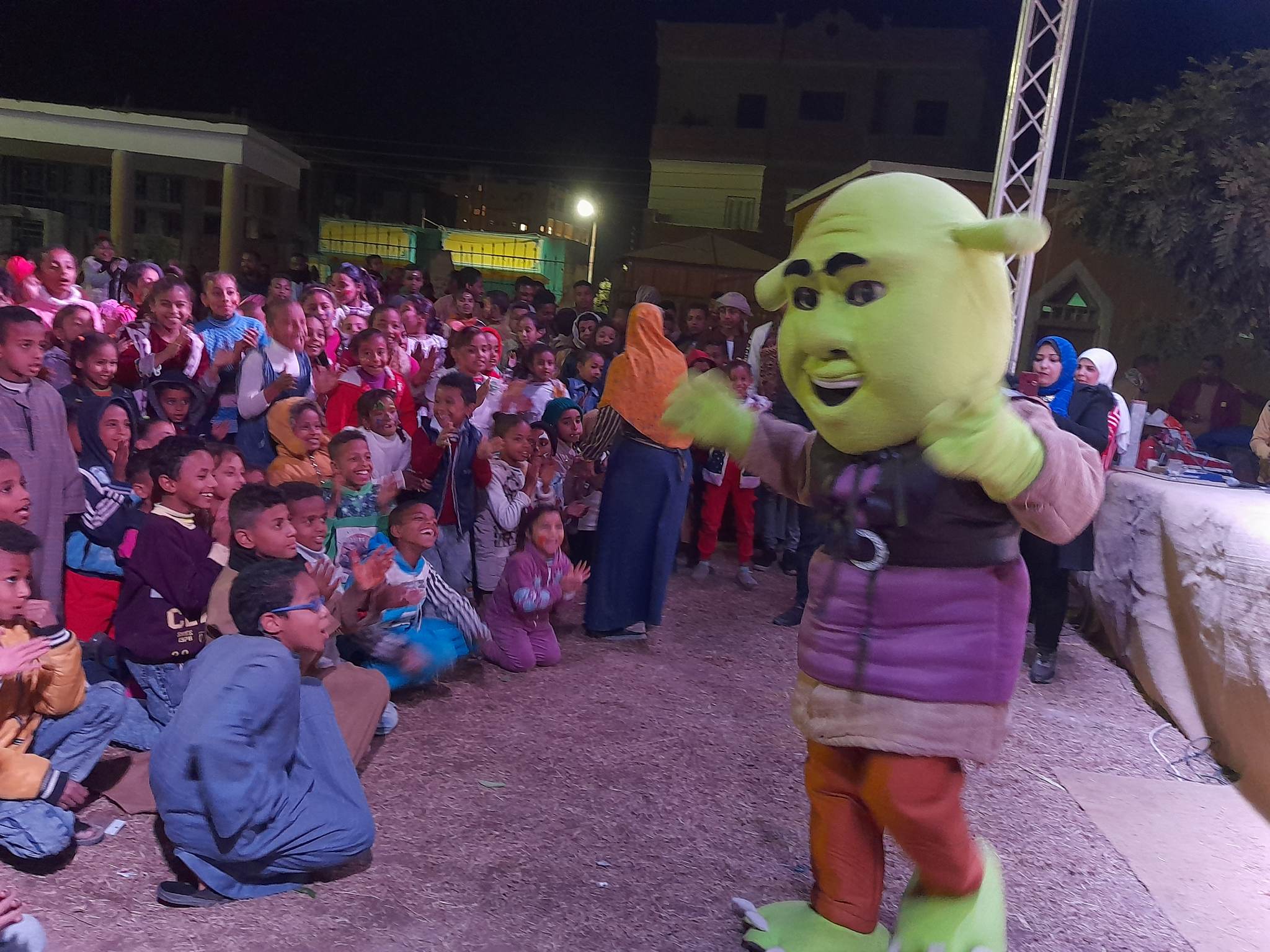 المسارح المتنقلة
