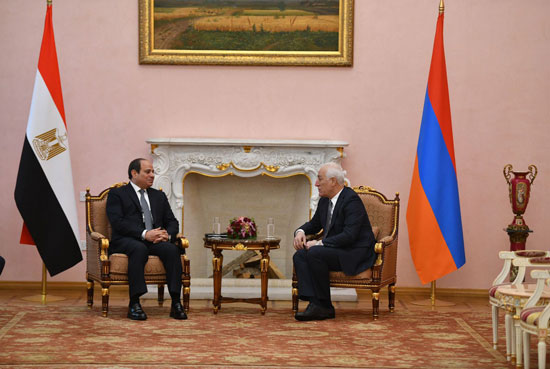 الرئيس عبد الفتاح السيسى مع فاهاجن خاتشاتوريان رئيس جمهورية أرمينيا (6)