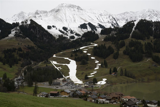 منحدرات التزلج الصناعي فى سويسرا (1)
