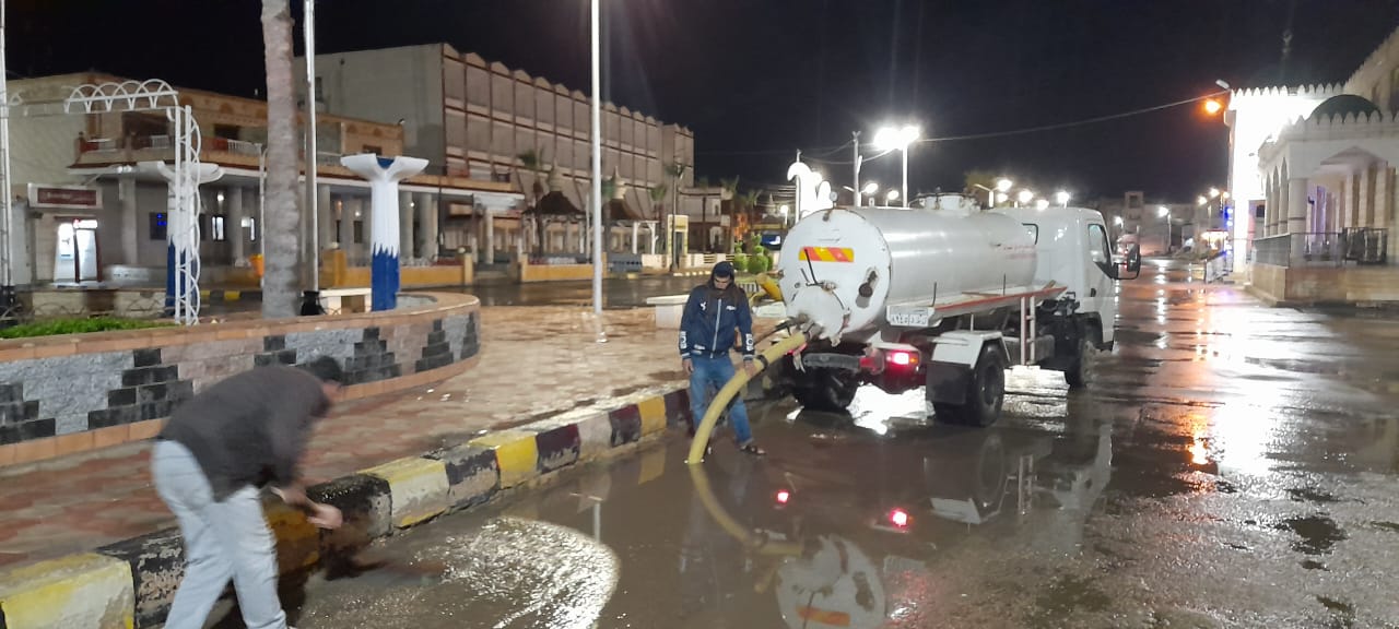 رفع مياه الامطار التي تعرض لها مدن كفر الشيخ