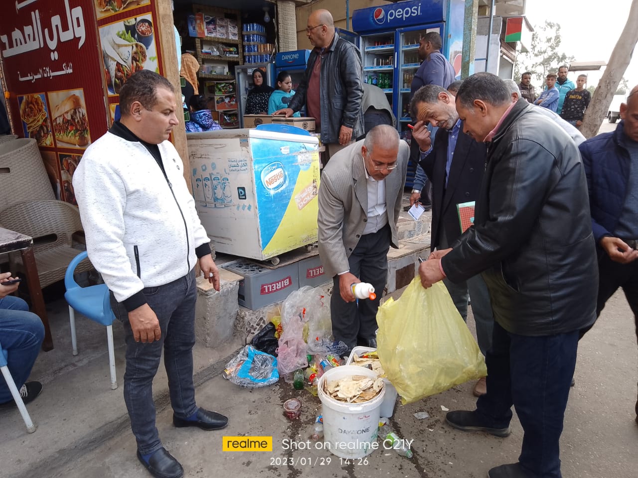 جانب من المضبوطات والمخالفات التموينية (7)