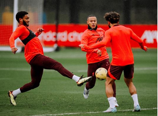 Mohamed Salah in training