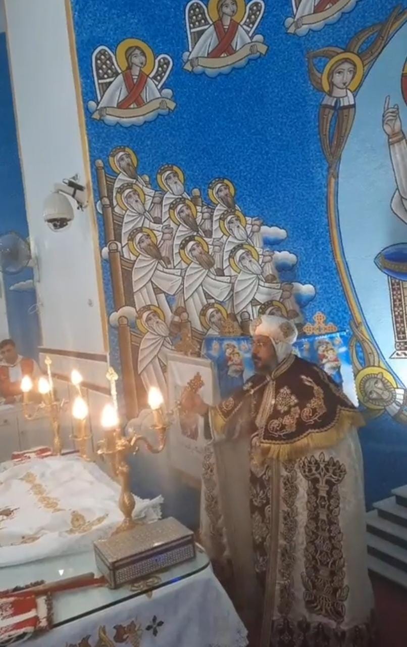 صلوات القداس الإلهي بكنيسة العذراء مريم بالخارجة (29)