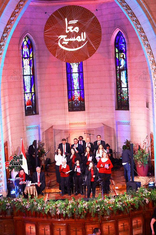الكنيسة الإنجيلية تحتفل بعيد الميلاد المجيد بقصر الدوبارة (21)