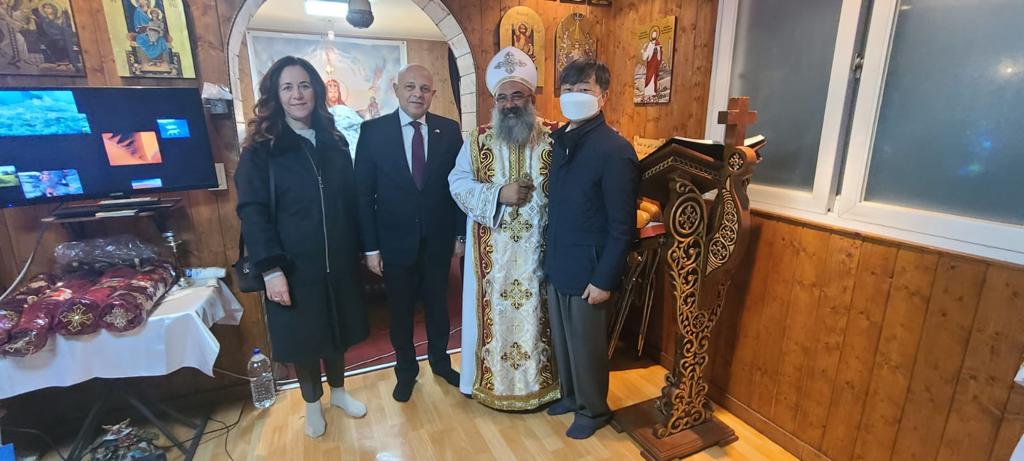 سفير مصر فى كوريا يشارك حفل عيد الميلاد بالكنيسة القبطية فى سول (2)