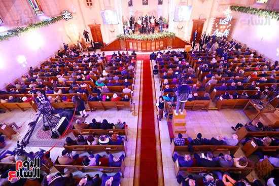 الكنيسة الإنجيلية تحتفل بعيد الميلاد المجيد بقصر الدوبارة (30)