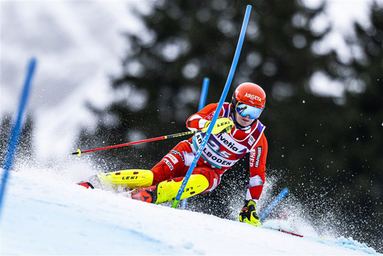 بطولة كأس العالم للتزلج فى جبال الألب بسويسرا (10)