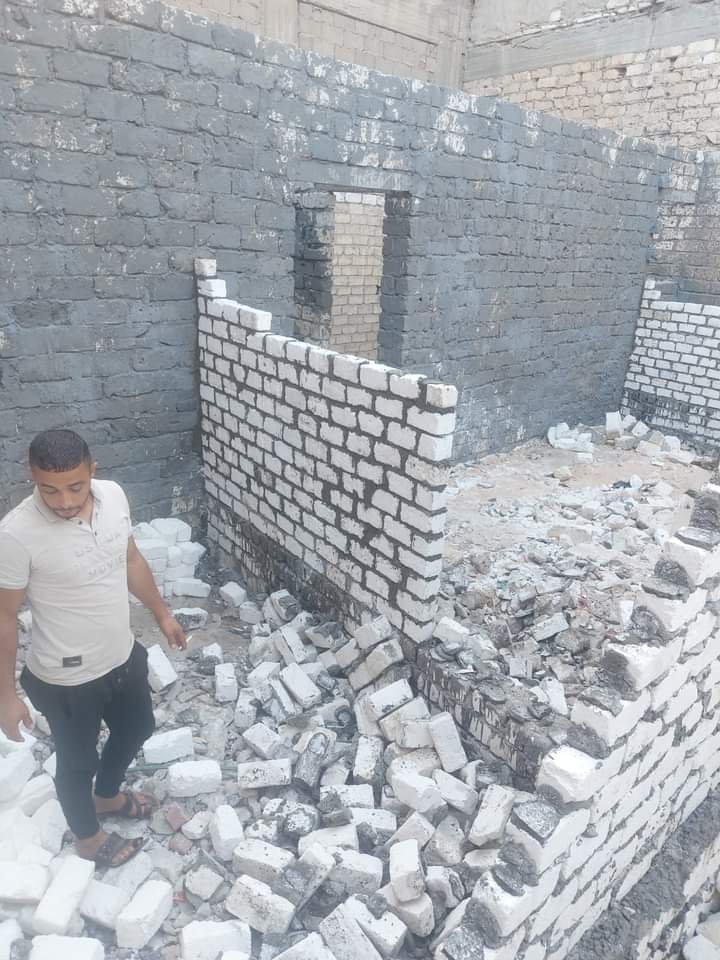 ايقاف أعمال بناء مخالف في العامرية بالإسكندرية
