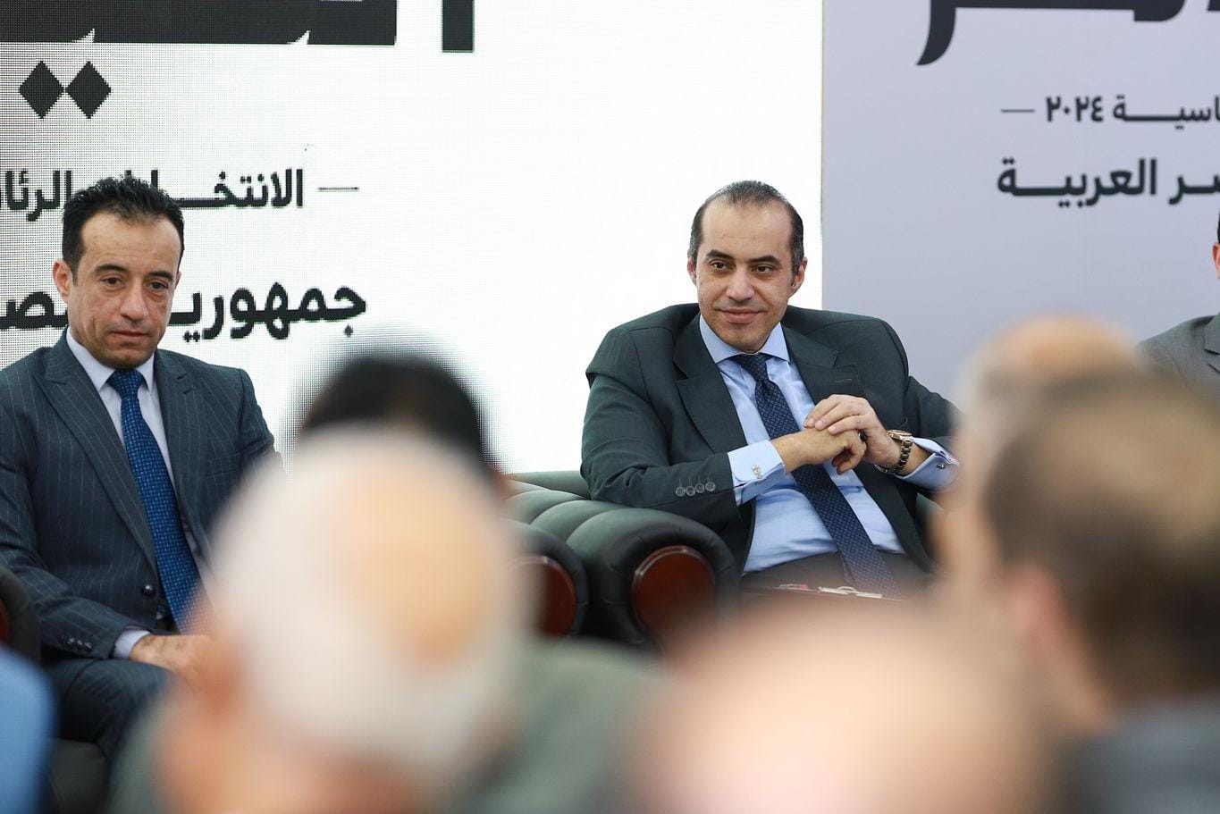 الحملة الرسمية للمرشح عبد الفتاح السيسي تستقبل وفداً من تحالف الأحزاب المصرية (14)