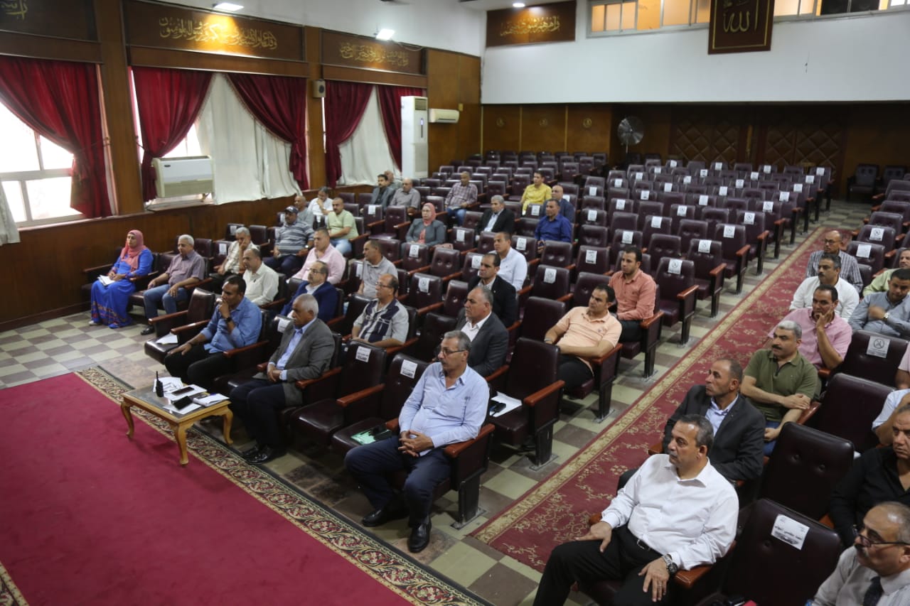 الحضور من الجهاز التنفيذي