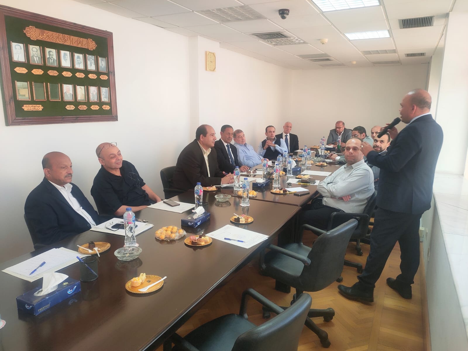 الاجتماع بالغرفة التجارية الاجتماع بالغرفة التجارية