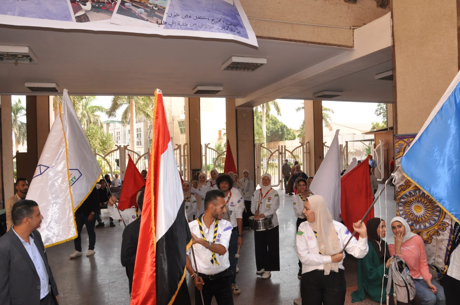 مهرجانات استقبال ولقاءات تعريفية بكليات جامعة عين شمس (15)